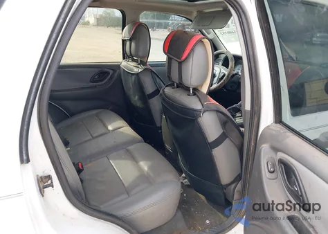 2005 Ford Escape Xlt from USA, damaged, VIN 1FMYU93105KA15847